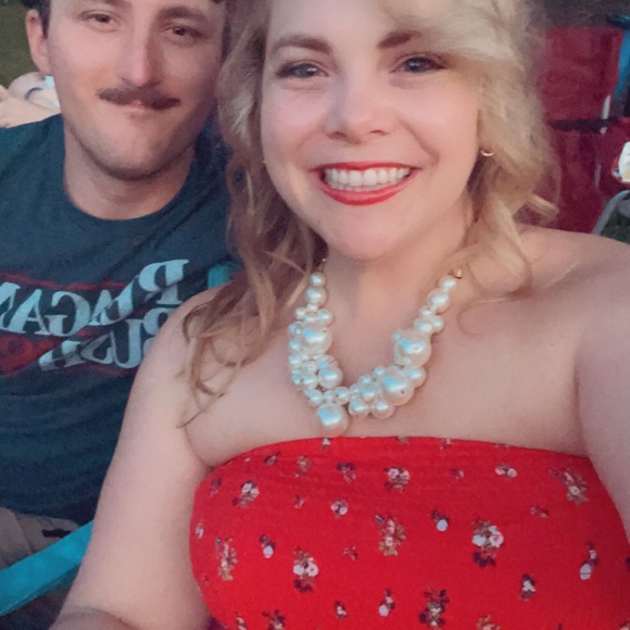 Meet your Posher, Katie ๐ - Picture 10 of 15